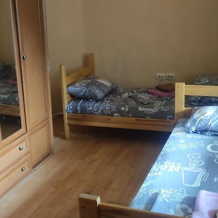 Gelena Гостьовий Двір Užhorod Esterno foto