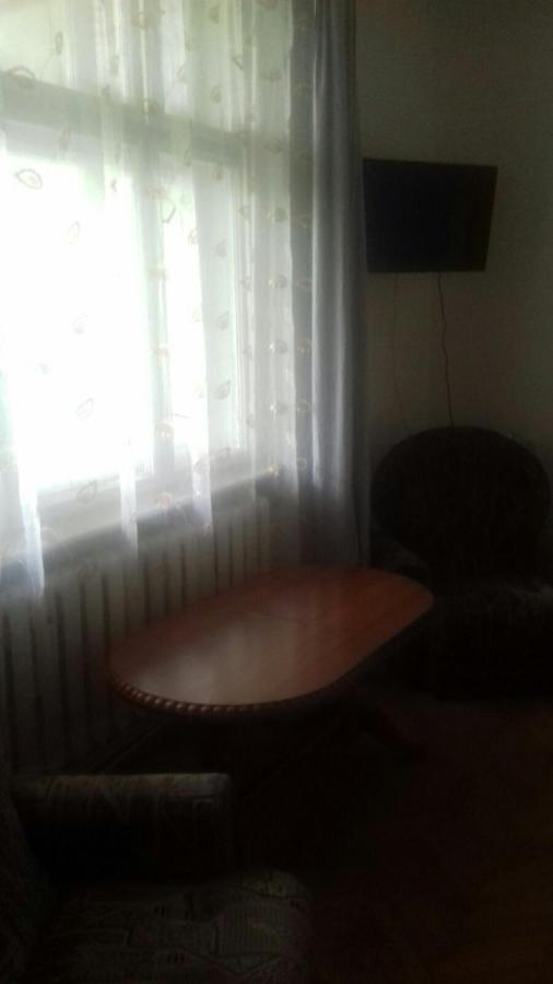 Gelena Гостьовий Двір Užhorod Esterno foto
