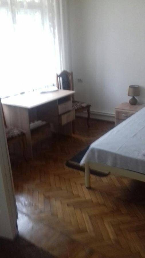 Gelena Гостьовий Двір Užhorod Esterno foto