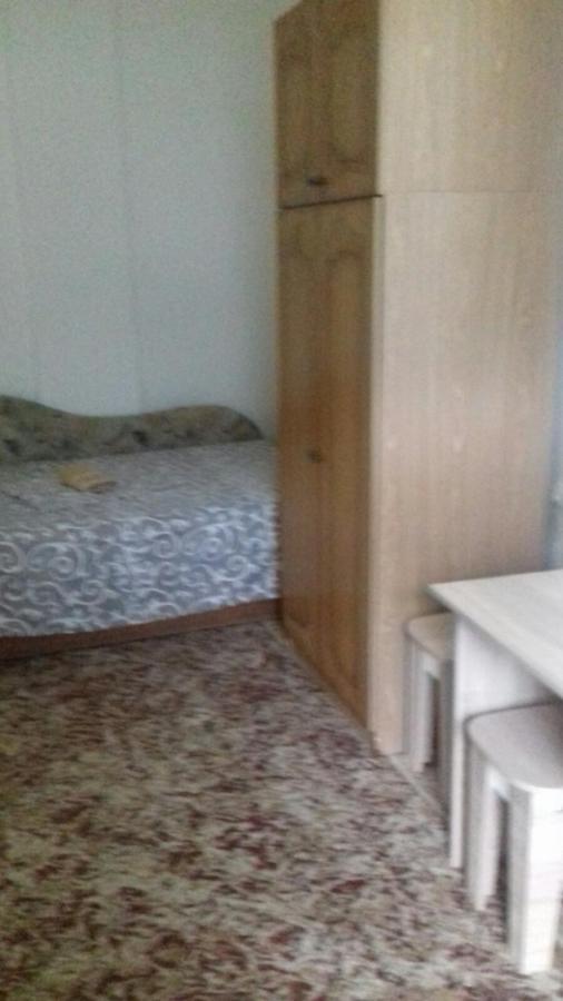 Gelena Гостьовий Двір Užhorod Esterno foto