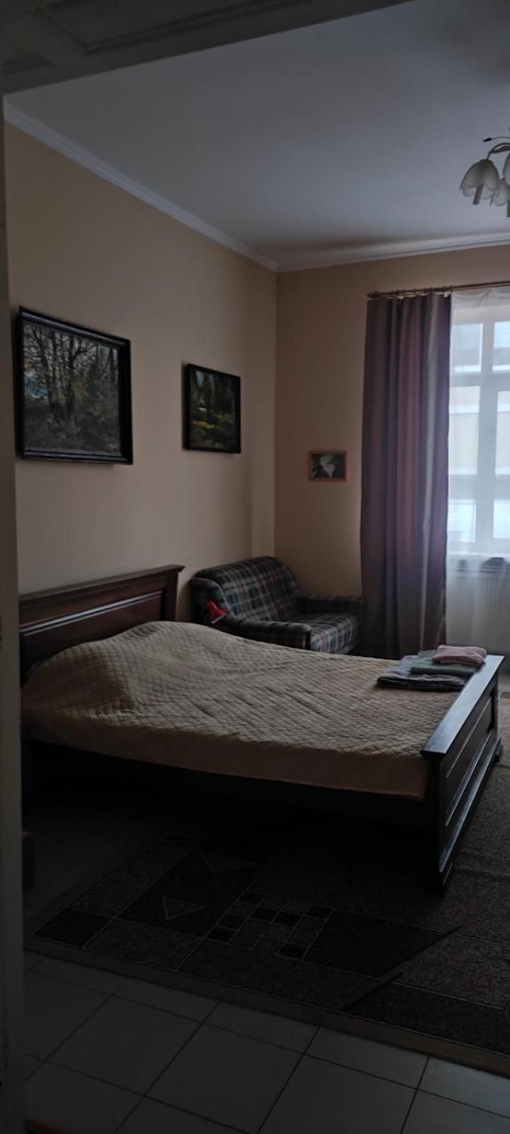 Gelena Гостьовий Двір Užhorod Esterno foto